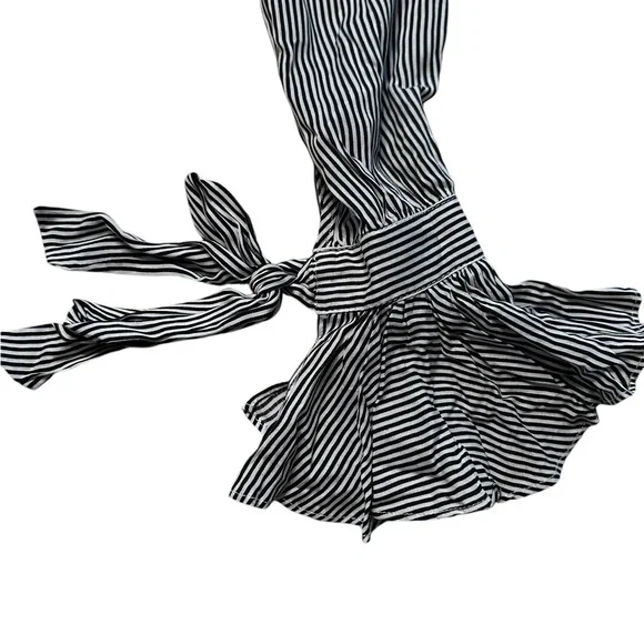 Hem & Thread NWT black and white button down tie bell sleeve size small shirt - Picture 6 of 10